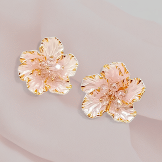 Peach Flower Tops ? Stylish Floral Stud Earrings