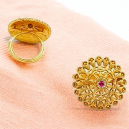 Golden Adjustable Ring - Elegant & Versatile Style