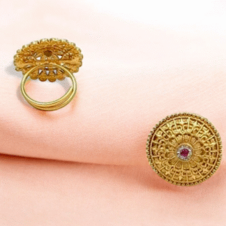 Golden Adjustable Ring-Elegant & Versatile Statement