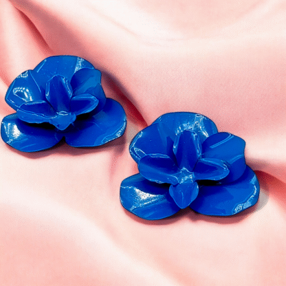 Blue Flower Tops ? Elegant Floral Pattern