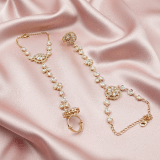 Royal Emerald Bloom Moissanite Hathfull