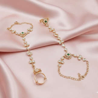 Royal Emerald Blossom Moissanite Hathfull