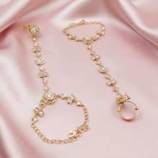 Royal Emerald Blossom Moissanite Hathfull