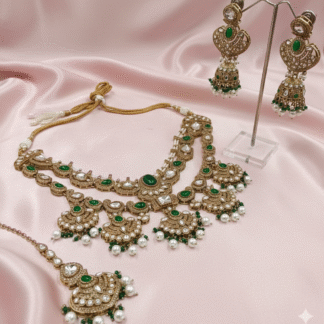 Royal Emerald Mehandi Polish Choker Set