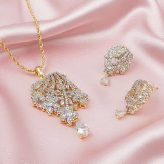 Royal AD Peacock Pendant Set